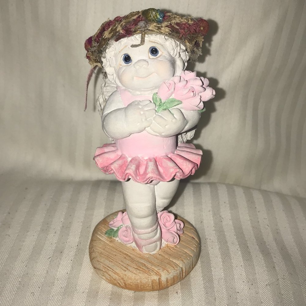 BRAND NEW IN BOX! DREAMSICLES 'STANDING OVATION' COLLECTIBLE FIGURE.